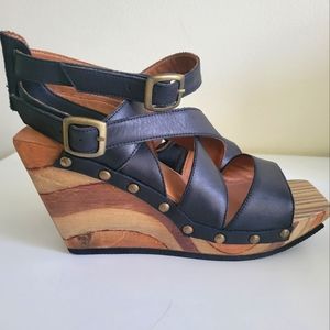 Fluevog wedge sandals size 7